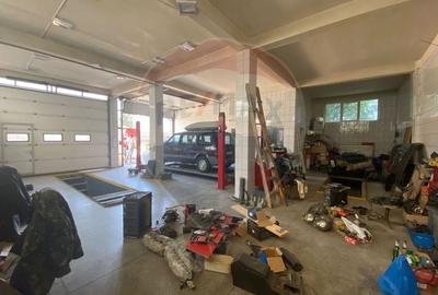 Casa / Vila, si service cu spatii de birouri, de vanzare in sector 4 - 2