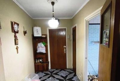 Apartament 3 camere de vanzare 1 Decembrie - 2