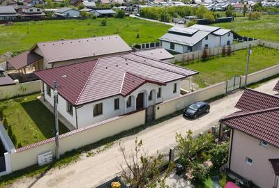 Casă individuală cu 4 camere cu Teren 1505 Mp în Tărlungeni - 1