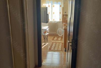 Apartament cu 2 camere decomandat în Precista