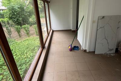 Spațiu comercial, de 30 mp, în Central - 1