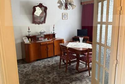 Casă cu 4 camere cu Teren 537 Mp în Central