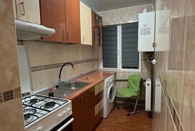 Apartament cu 3 camere semidecomandat, mobilat în Calea Moldovei - 3