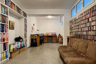 Spațiu comercial, de 57 mp, în P-ța Universității