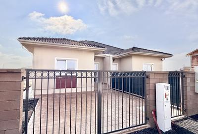 Duplex cu 3 camere cu Teren 300 Mp în Moșnița Nouă - 1