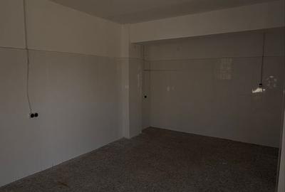 Spațiu comercial, de 20 mp, în Romanești - 2