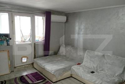Apartament cu 2 camere semidecomandat în Micro 4 - 6