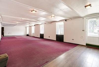 INCHIRIAT! Spatiu comercial de închiriat - 210 mp - Ultracentral - 3