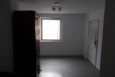Duplex cu 4 camere cu Teren 235 Mp în Plopi - 4