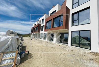 Duplex cu 4 camere cu Canalizare în Gușterița - 22
