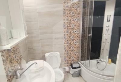 Spațiu comercial, de 120 mp, în Central