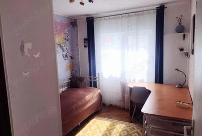Apartament cu 3 camere semidecomandat în Zorilor - 1