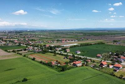 Teren de 1900 mp, în Decebal - 7