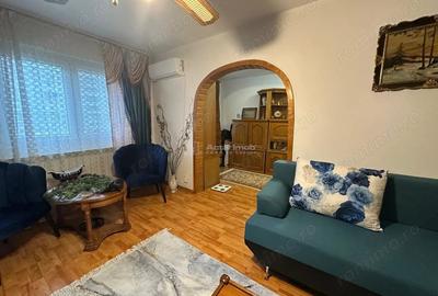 Apartament cu 2 camere decomandat în Central - 1