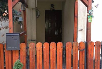 Casă cu 5 camere cu Teren 220 Mp în Central - 10