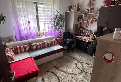 Apartament cu 3 camere decomandat în Florești - 2