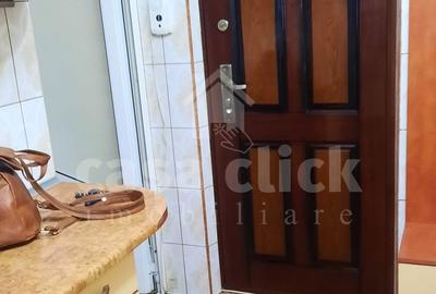 Apartament cu 2 camere semidecomandat, mobilat în Micro 21 - 6