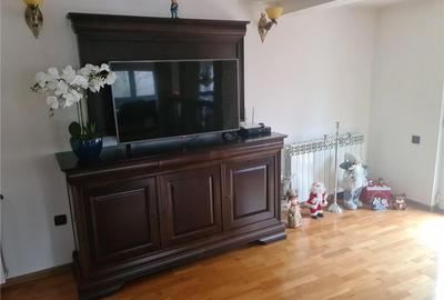 Casă cu 6 camere în Fieni - 9