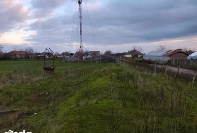Teren de 2700 mp, în Central - 6