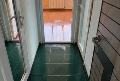 Garsoniera cu vedere la Portul Constan?a Zona Far - 2