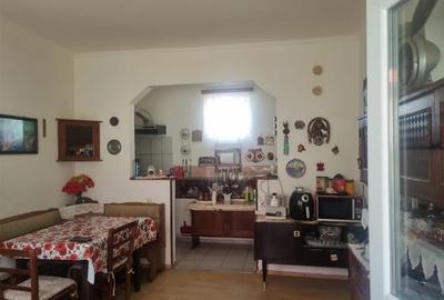 CASA CU ETAJ IN CENTRU - 20