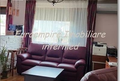 Apartament cu 3 camere decomandat în Inel II
