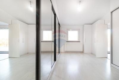 Casă cu 5 camere cu Teren 550 Mp în Tâncăbești - 4