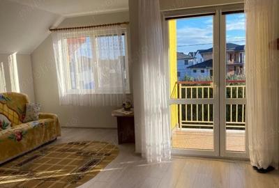 Casă cu 5 camere cu Teren 1000 Mp în Ipotești - 1