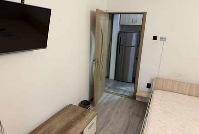 Garsonieră decomandată în Viziru 1 - 2