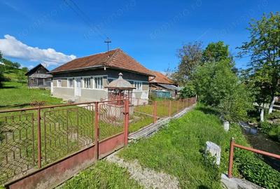 Casă cu 3 camere în Central - 2