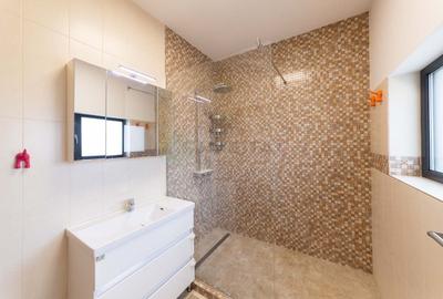 Casă individuală cu 5 camere cu Canalizare în Tunari - 19