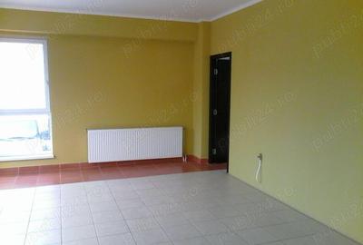 Spațiu comercial, de 92 mp, în Central - 6