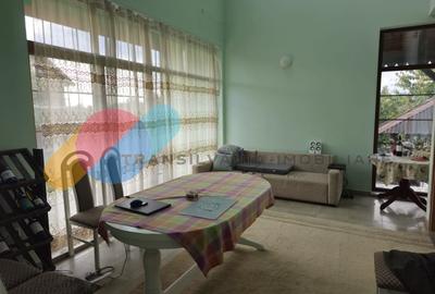 Casa 4 camere, 150mp utili + 700mp teren - Dezmir - 4