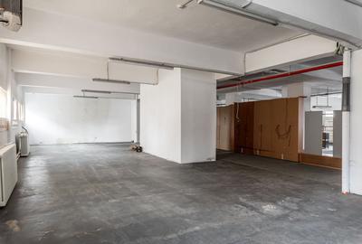 Spațiu industrial, de 1,200 mp, în Central - 6