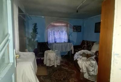 Casă cu 3 camere cu Teren 1273 Mp în Slobozia Ciorăști - 4
