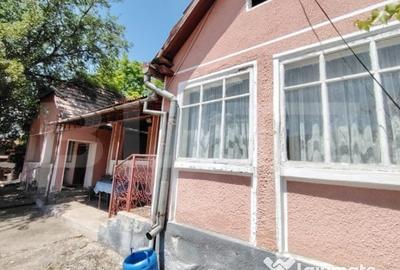 Casă cu 3 camere cu Teren 2240 Mp în Raciu - 10