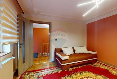 Casă cu 9 camere cu Teren 335 Mp în Valea Cerbului - 12