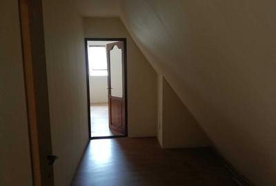 Apartament cu 3 camere decomandat în Sângeorgiu de Mureș - 4