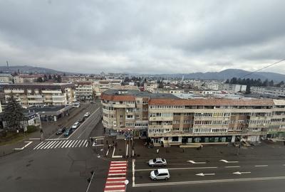 Ap 4 camere 90 mp+boxa+1 camera pe hol ultracentral b-dul Carol 1 - 1