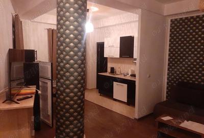 Garsonieră decomandată în Central - 2