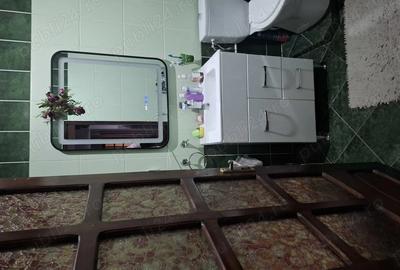 Apartament cu 3 camere decomandat în Petros - 4