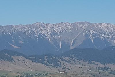 Teren intravilan de 3400 mp, în Fundata - 6