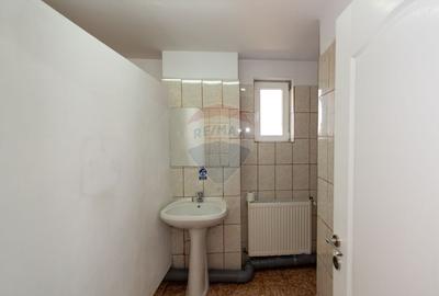 Vila de inchiriat, nemobilata, multifunctionala,  Aparatorii Patriei - 8