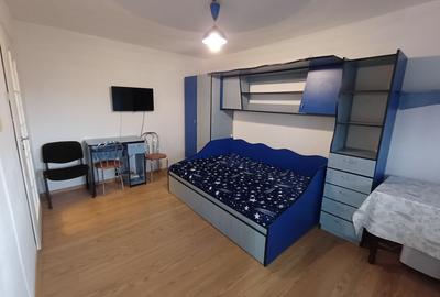 Garsonieră semidecomandată în Comuna din Paris