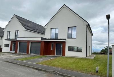 Duplex cu 6 camere cu Canalizare în Feleacu - 1