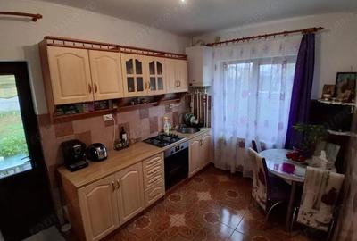 Casă cu 3 camere cu Canalizare în Valea Lupului - 4