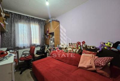 Apartament cu 4 camere, centrala proprie, zona Dacia - 4