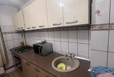 Apartament cu 2 camere semidecomandat în Craiovei - 4