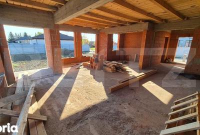 Casă cu 4 camere cu Teren 715 Mp în Odoreu - 8