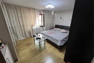 Casă individuală cu 4 camere cu Canalizare în Central - 2